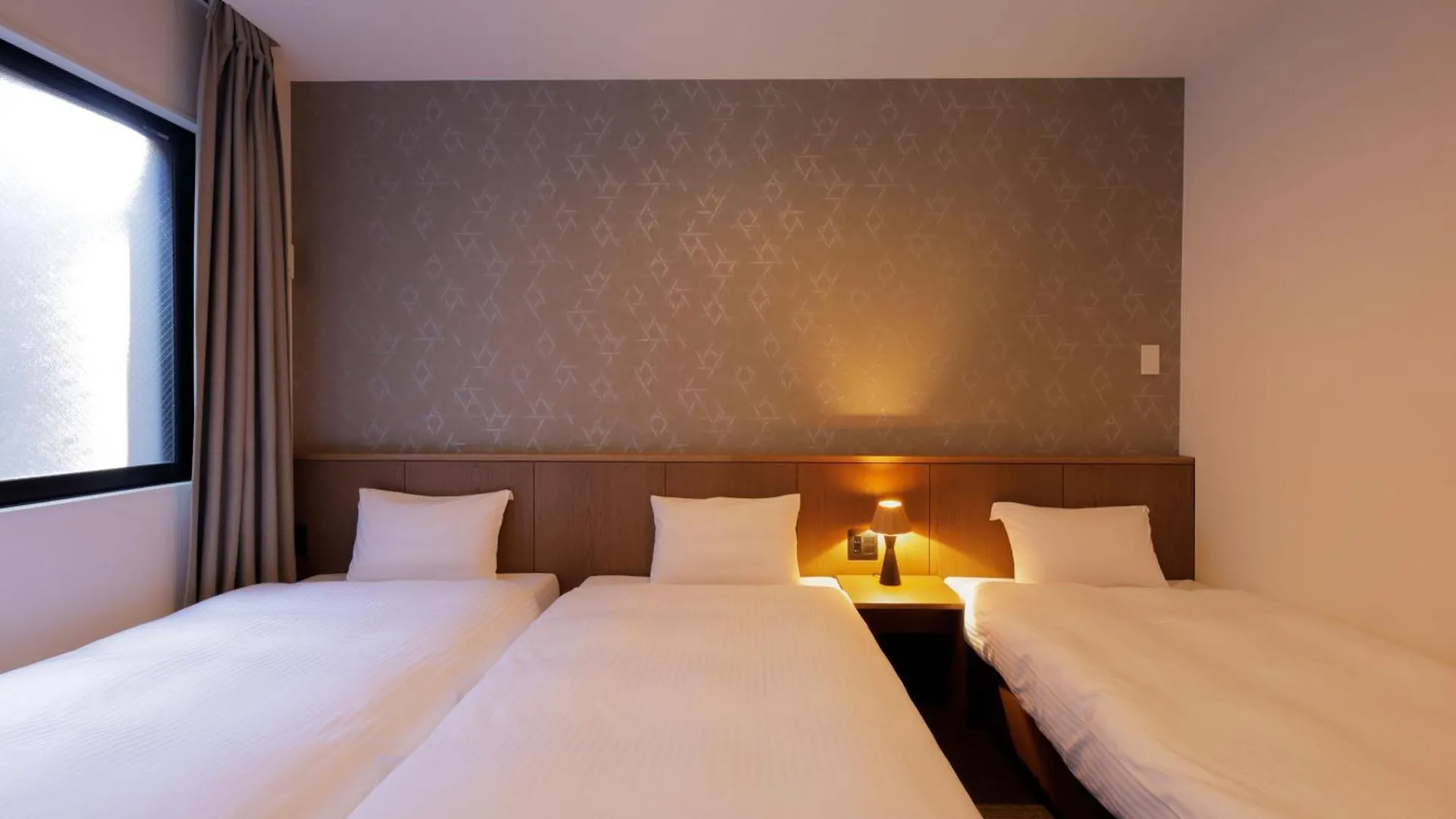 Smart Place Inn Nijojo Horikawa Kyoto 3*,
